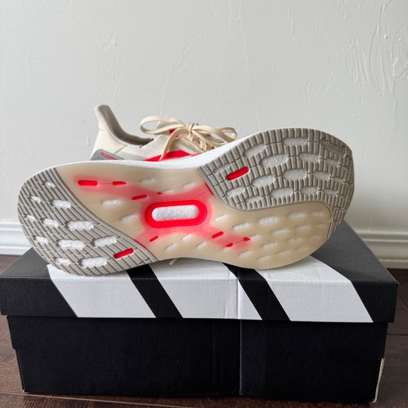 ADIDAS ULTRABOOST 5X SHOES - Picture 4 of 5